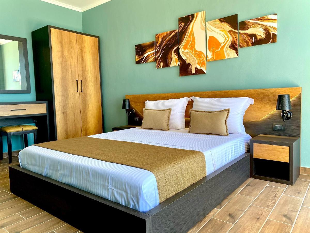 Eka Luxury Seaview Apartments Vlorë Eksteriør bilde