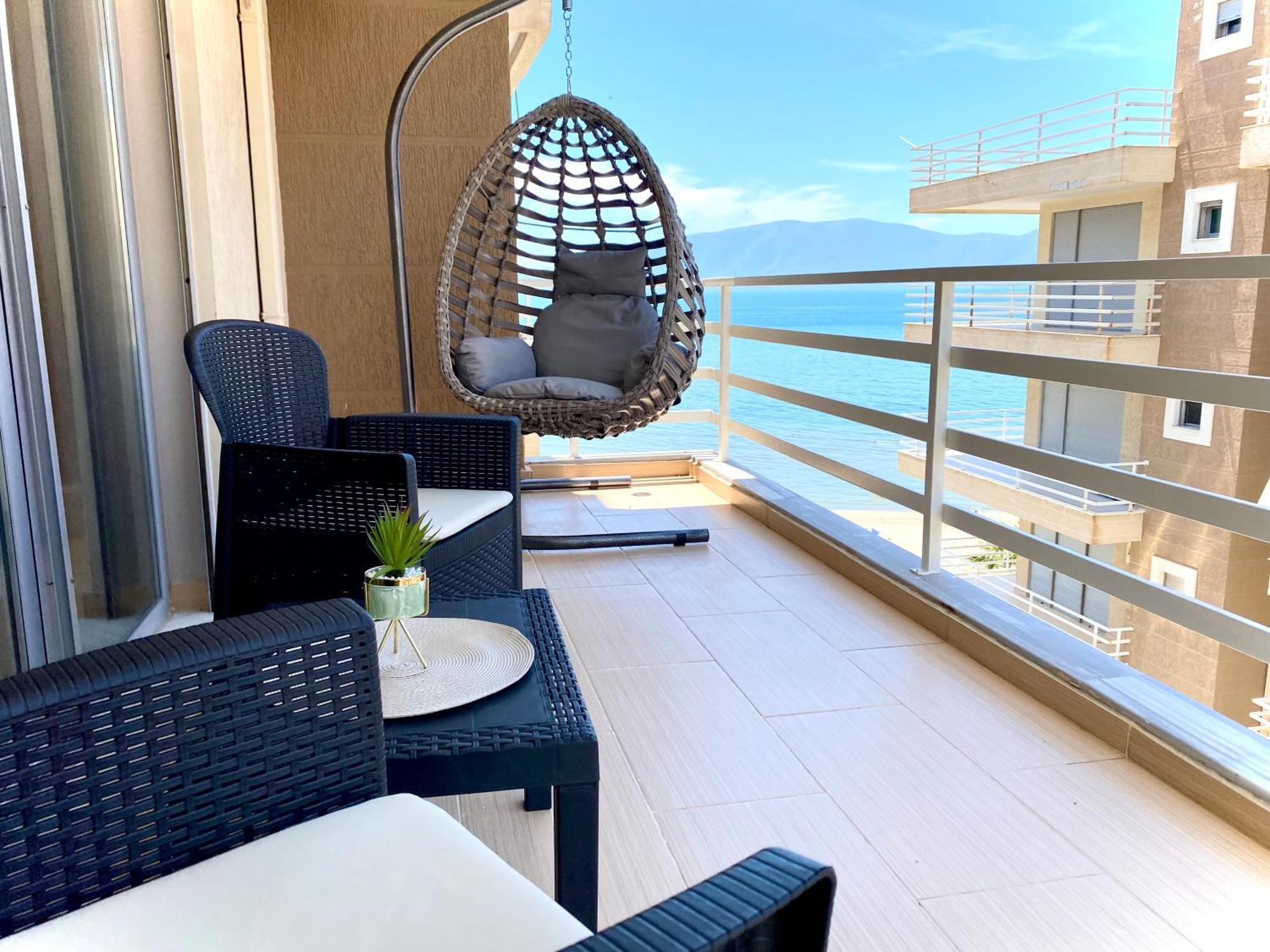 Eka Luxury Seaview Apartments Vlorë Eksteriør bilde