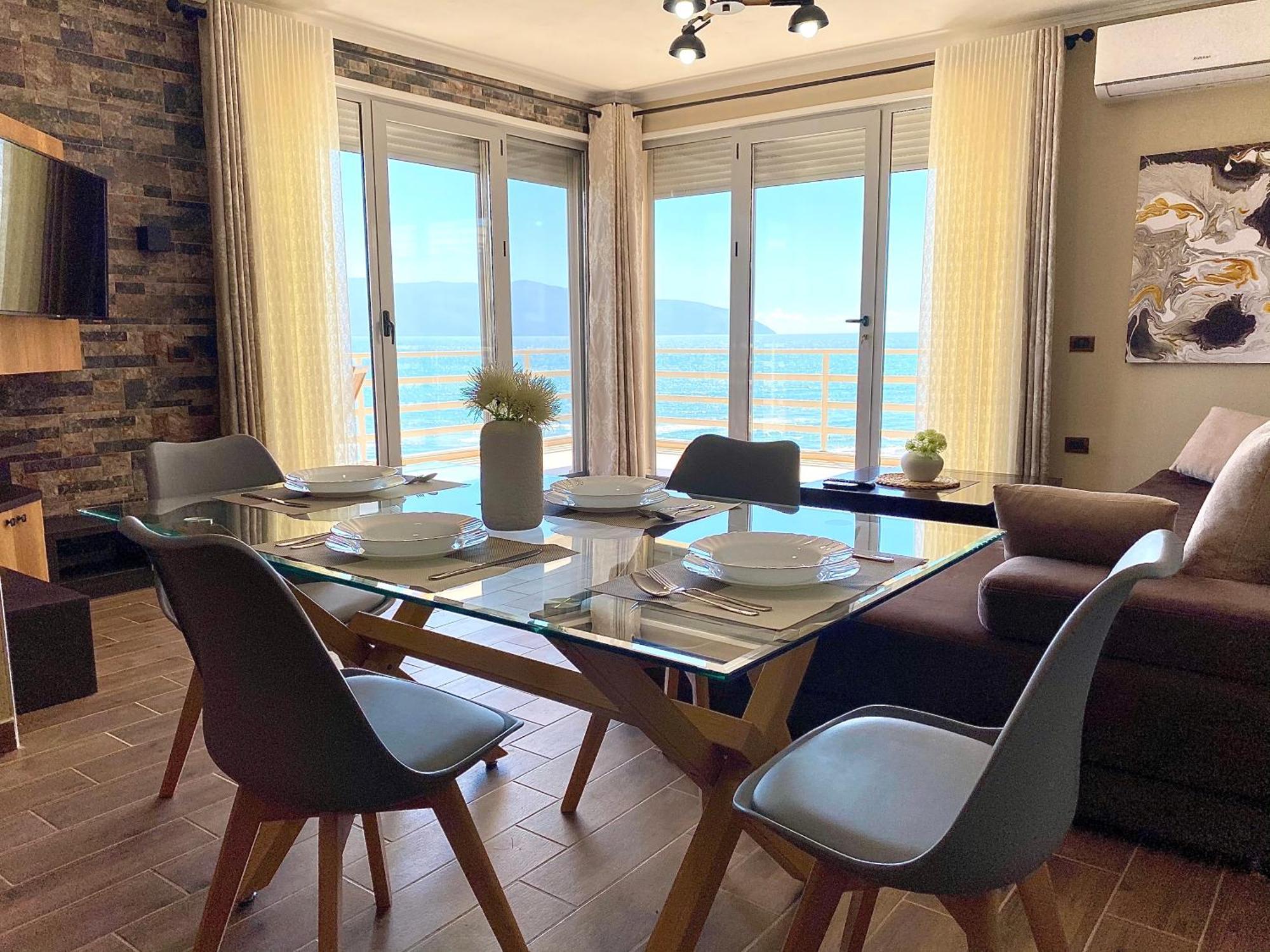 Eka Luxury Seaview Apartments Vlorë Eksteriør bilde